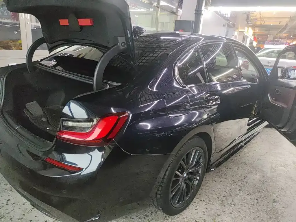 BMW 3 Series 2022 из CN, фото 2