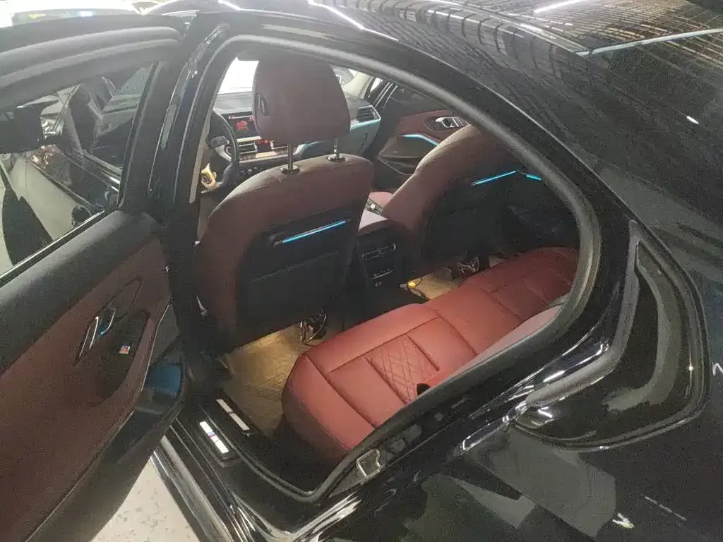 BMW 3 Series 2022 из CN, фото 7