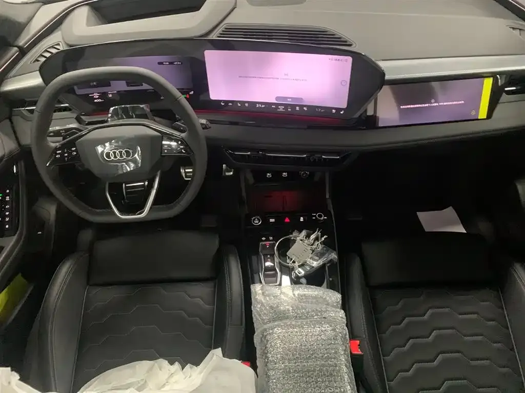 Audi Q6L e-tron — фото 10