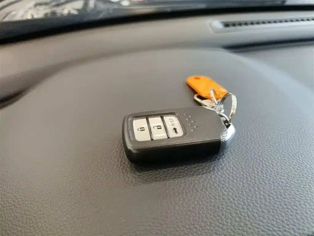 Honda Accord — фото 9