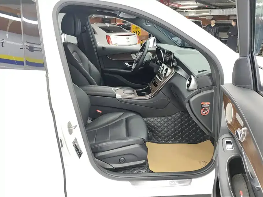 Mercedes-Benz GLC 2021 из CN, фото 8