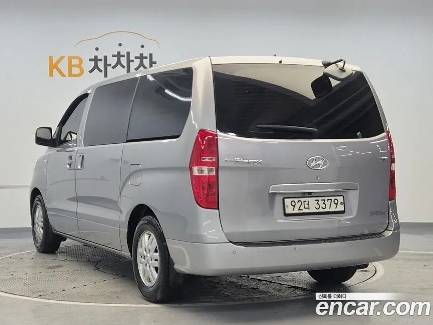Hyundai Starex 2021 из KR, фото 2