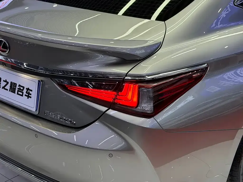 Lexus ES 2023 из CN, фото 7