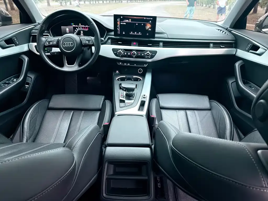 Audi A4L 2022 из CN, фото 10