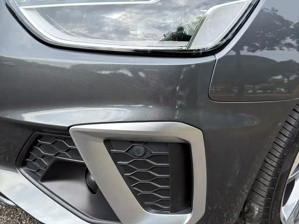 Audi A4L 2022 из CN, фото 4