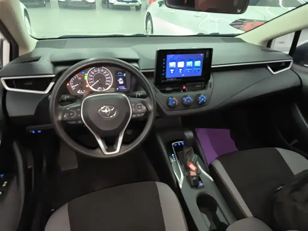Toyota Corolla 2023 из CN, фото 10