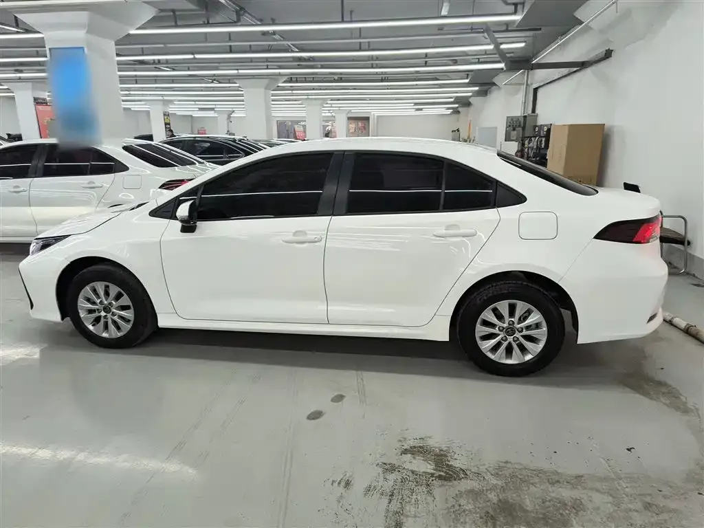 Toyota Corolla 2023 из CN, фото 5