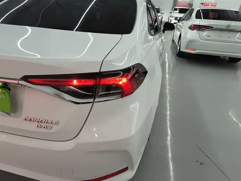 Toyota Corolla 2023 из CN, фото 8