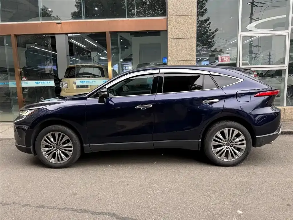 Toyota Harrier 2022 из CN, фото 3