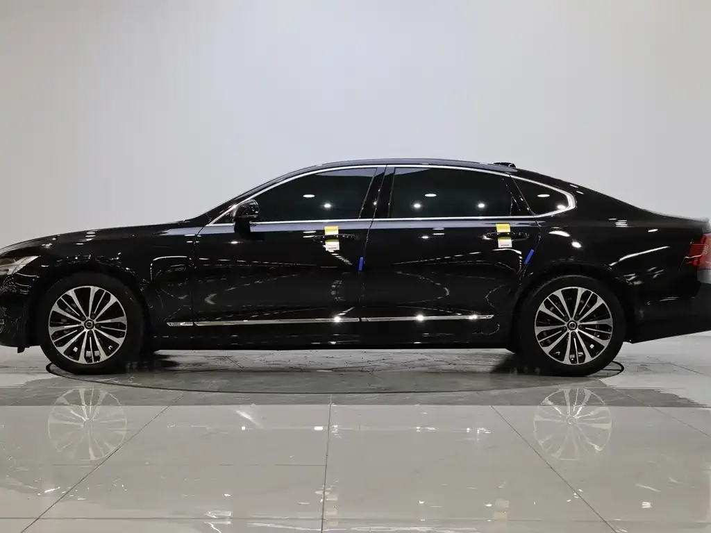 Volvo S90 2024 из CN, фото 3