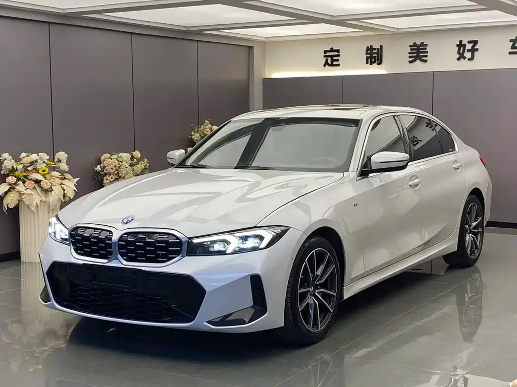 BMW 3 Series 2023 из CN, фото 1