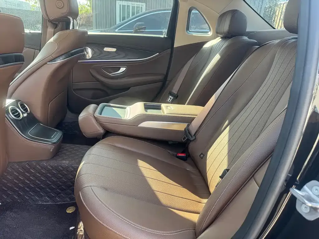 Mercedes-Benz E-Class New Energy — фото 5