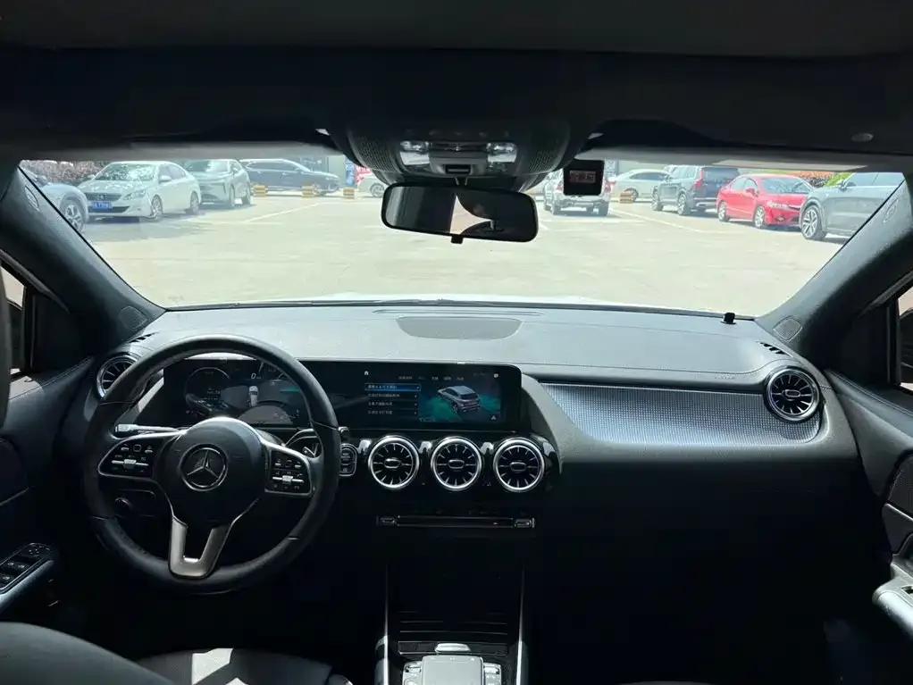 Mercedes-Benz GLA — фото 6