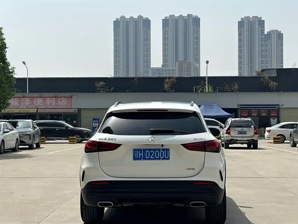 Mercedes-Benz GLA — фото 8