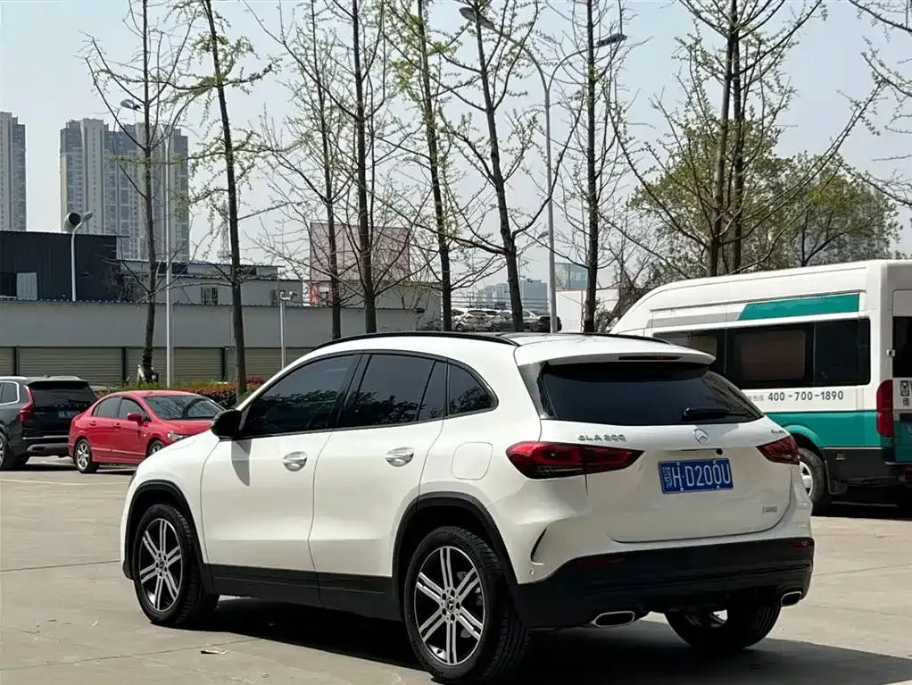 Mercedes-Benz GLA — фото 9