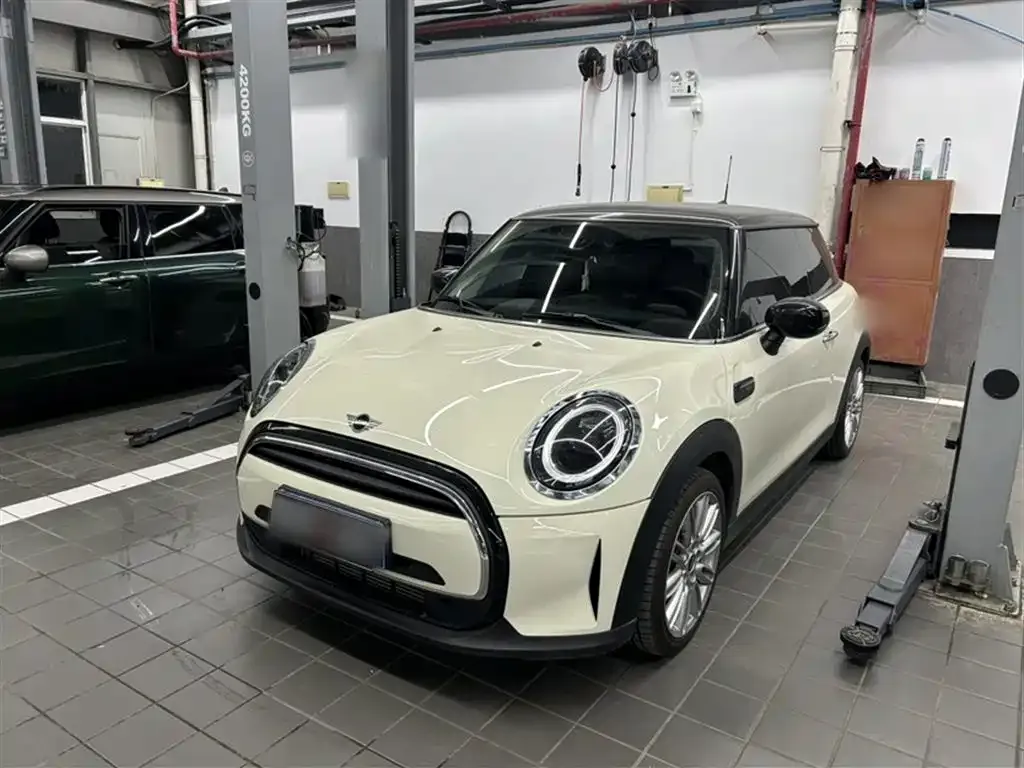 MINI Cooper (3-door) 2021 из CN, фото 2