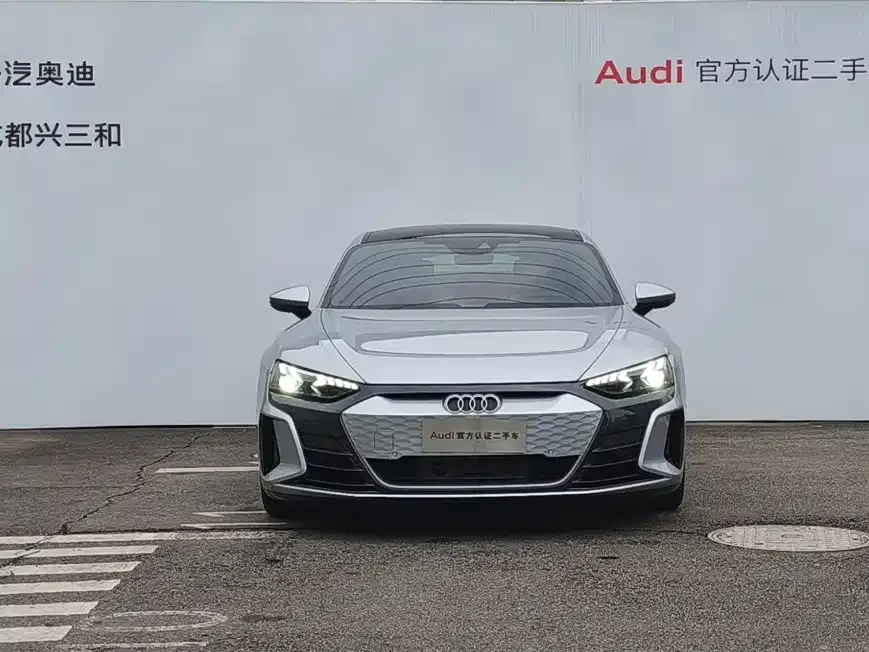 Audi e-tron GT 2024 из CN, фото 2