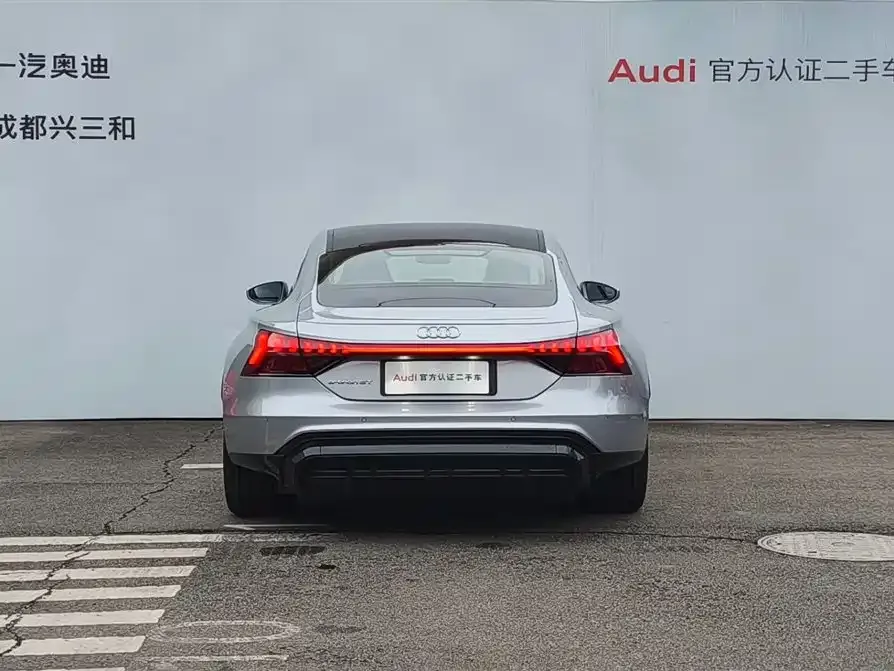 Audi e-tron GT 2024 из CN, фото 5