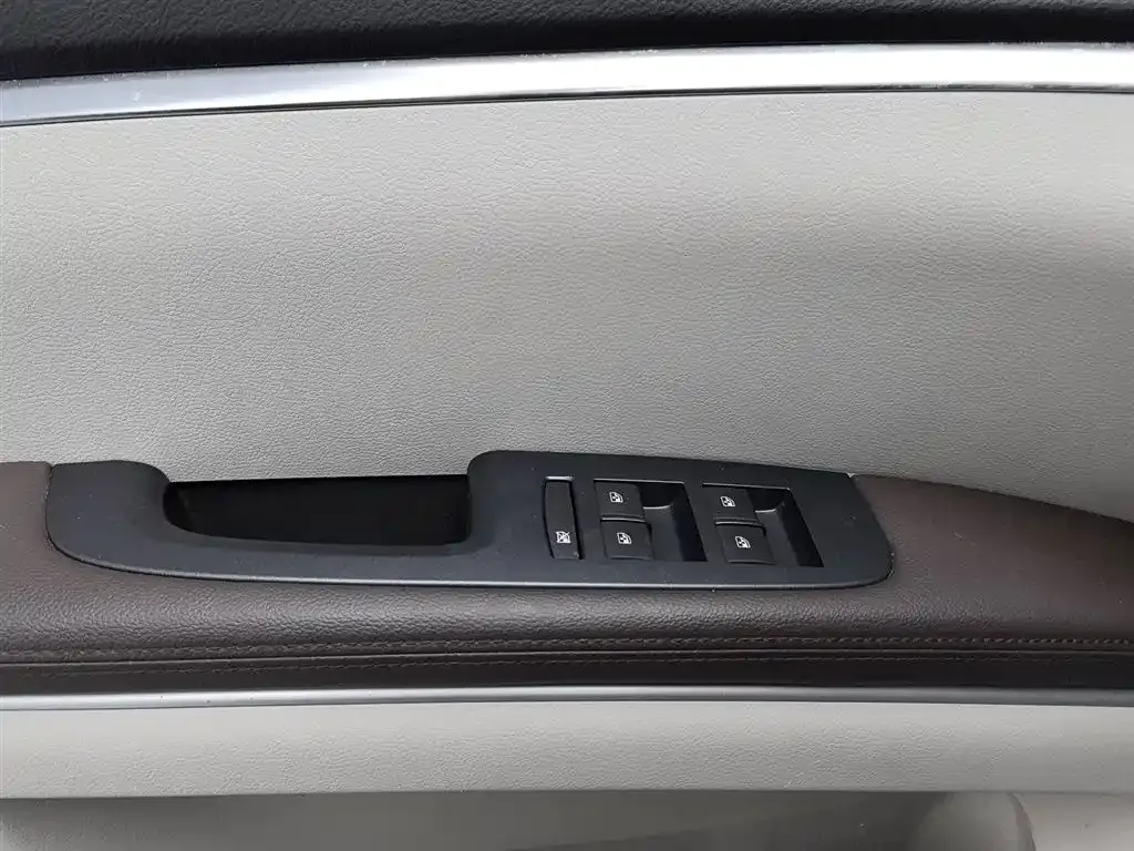 Buick GL8 2024 из CN, фото 9