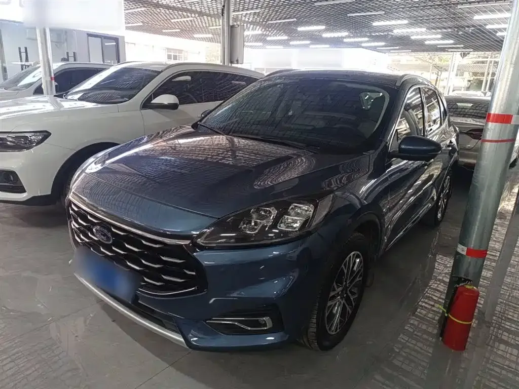 Ford Escape 2021 из CN, фото 1