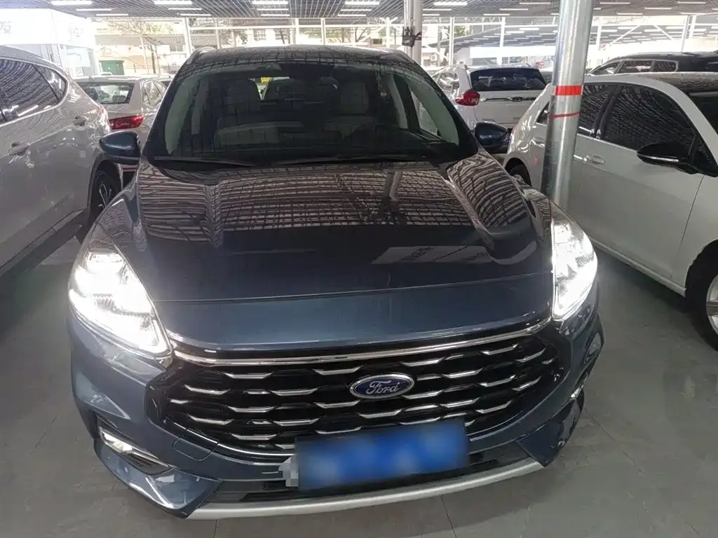 Ford Escape 2021 из CN, фото 3