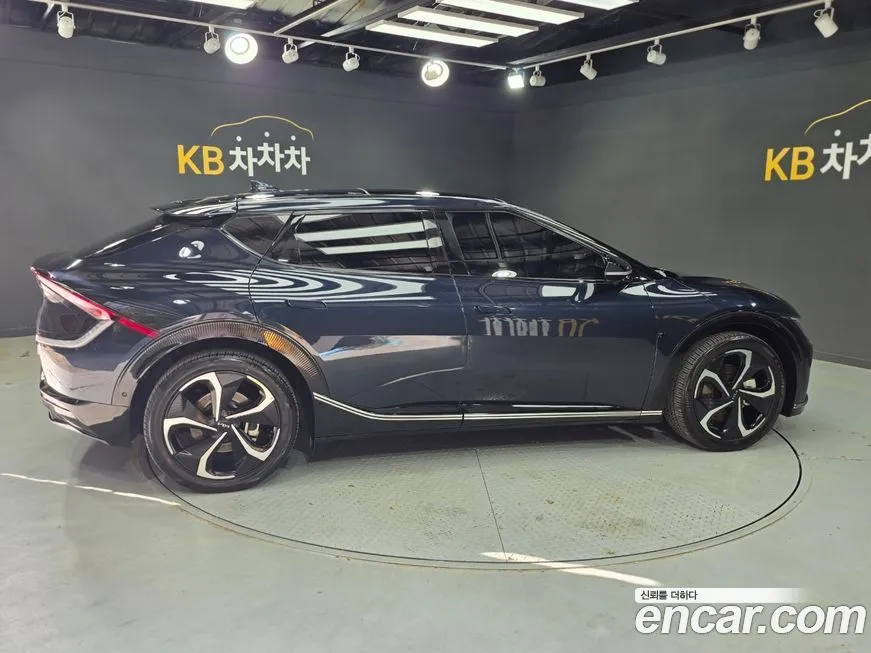 Kia EV6 — фото 7