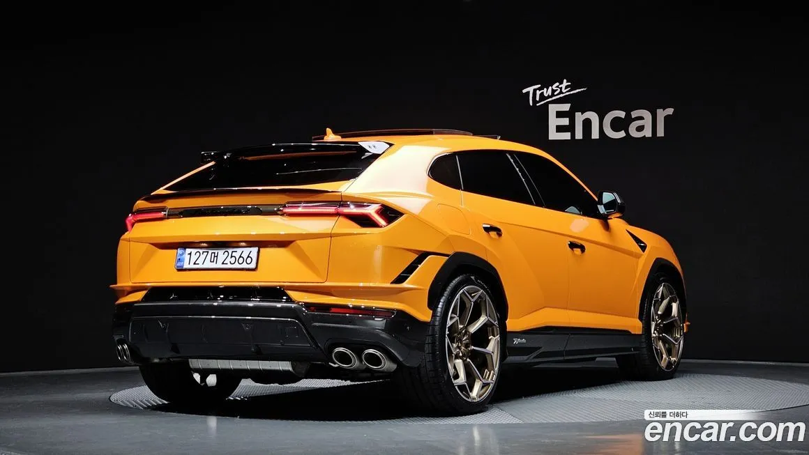 Lamborghini Urus — фото 2