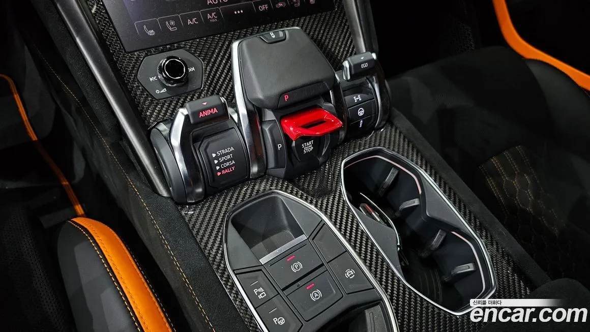 Lamborghini Urus — фото 9