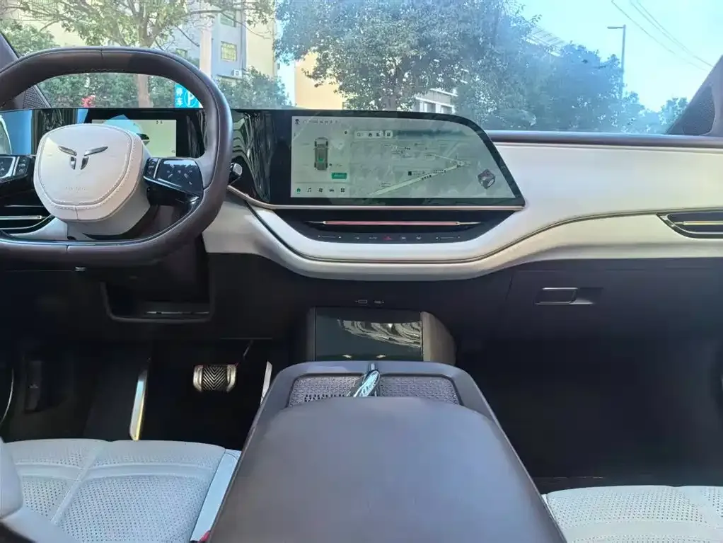 Hongqi EH7 2024 из CN, фото 10