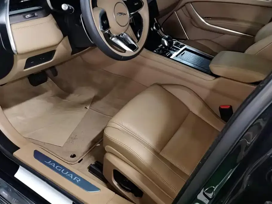 Jaguar XFL 2024 из CN, фото 9