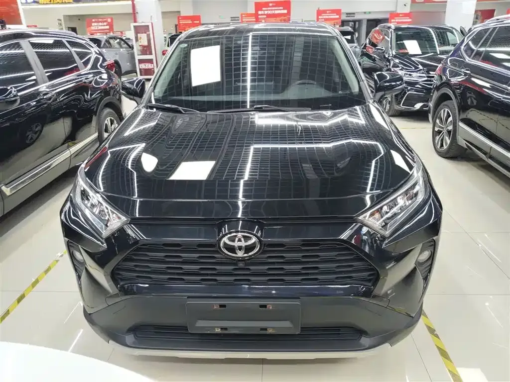 Toyota RAV4 2022 из CN, фото 3