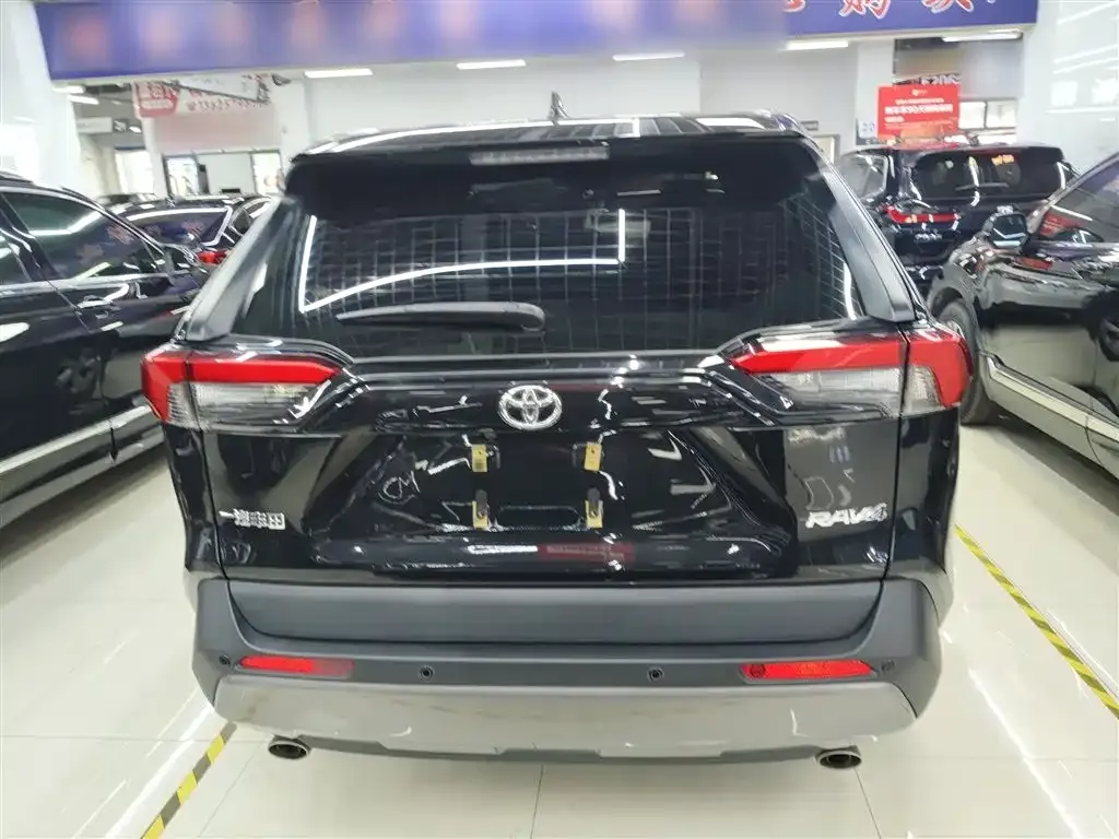 Toyota RAV4 2022 из CN, фото 6