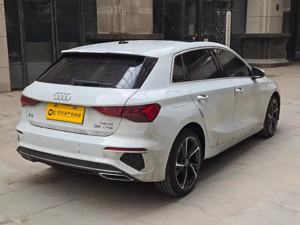 Audi A3 2023 из CN, фото 3