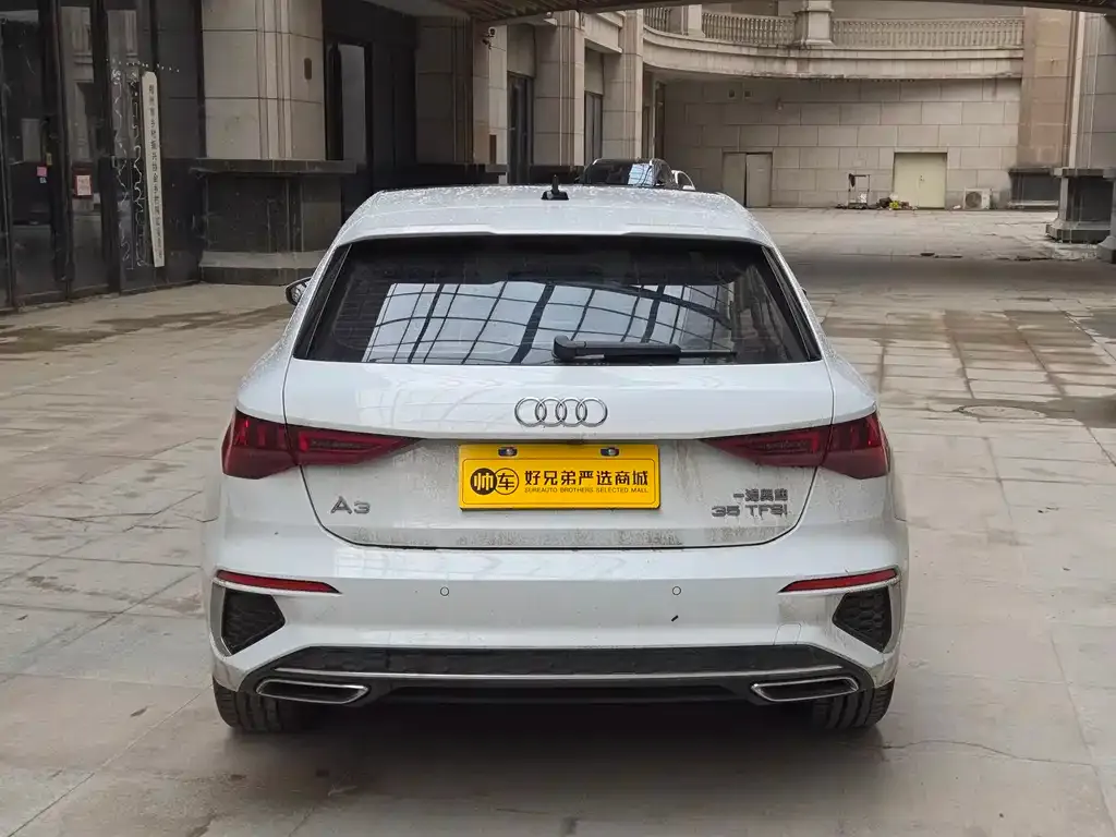 Audi A3 2023 из CN, фото 4
