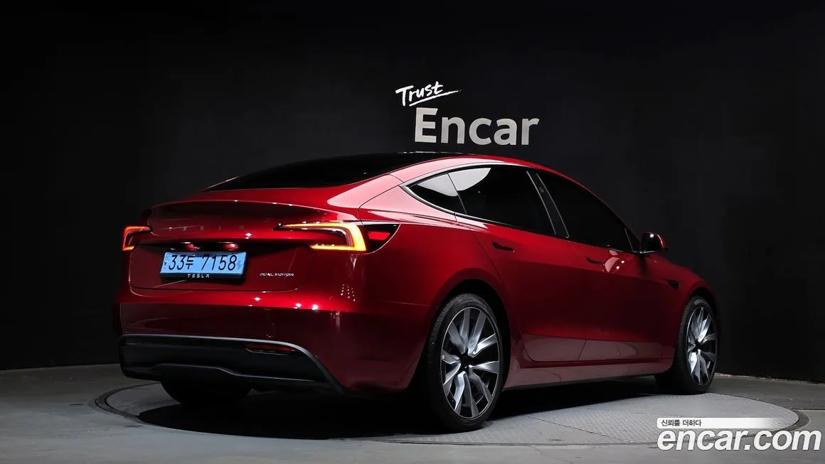 Tesla Model 3 — фото 2