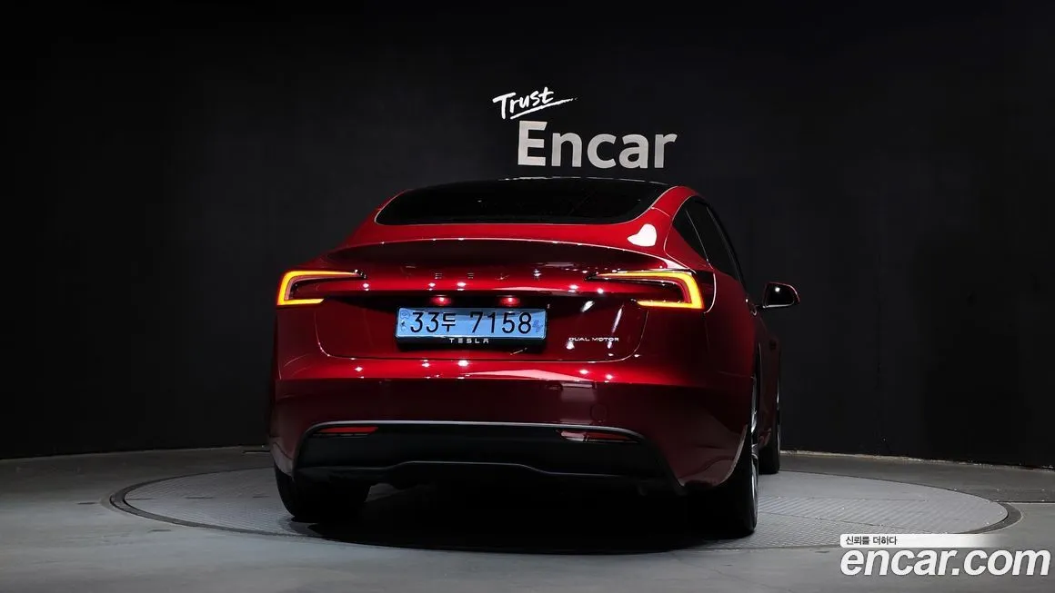 Tesla Model 3 — фото 4