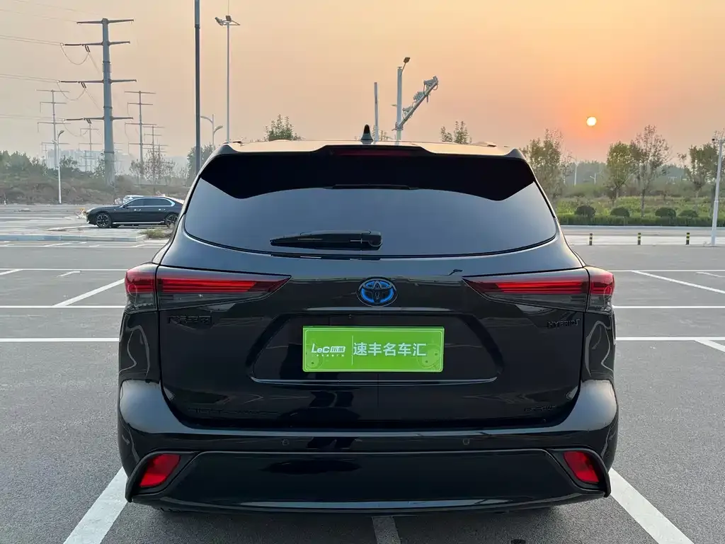 Toyota Highlander 2024 из CN, фото 4