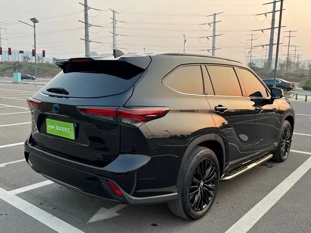 Toyota Highlander 2024 из CN, фото 5