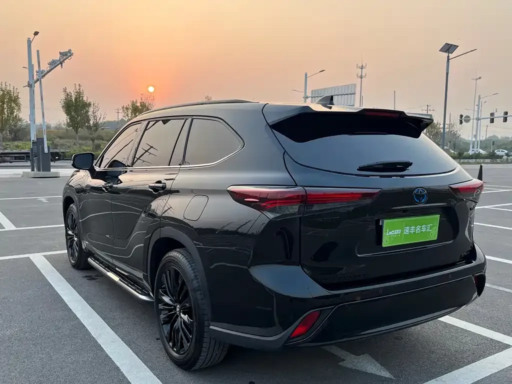Toyota Highlander 2024 из CN, фото 6