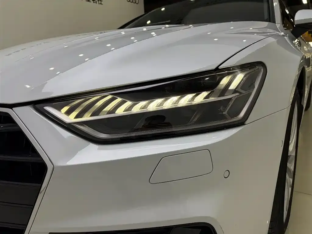 Audi A7 2021 из CN, фото 7