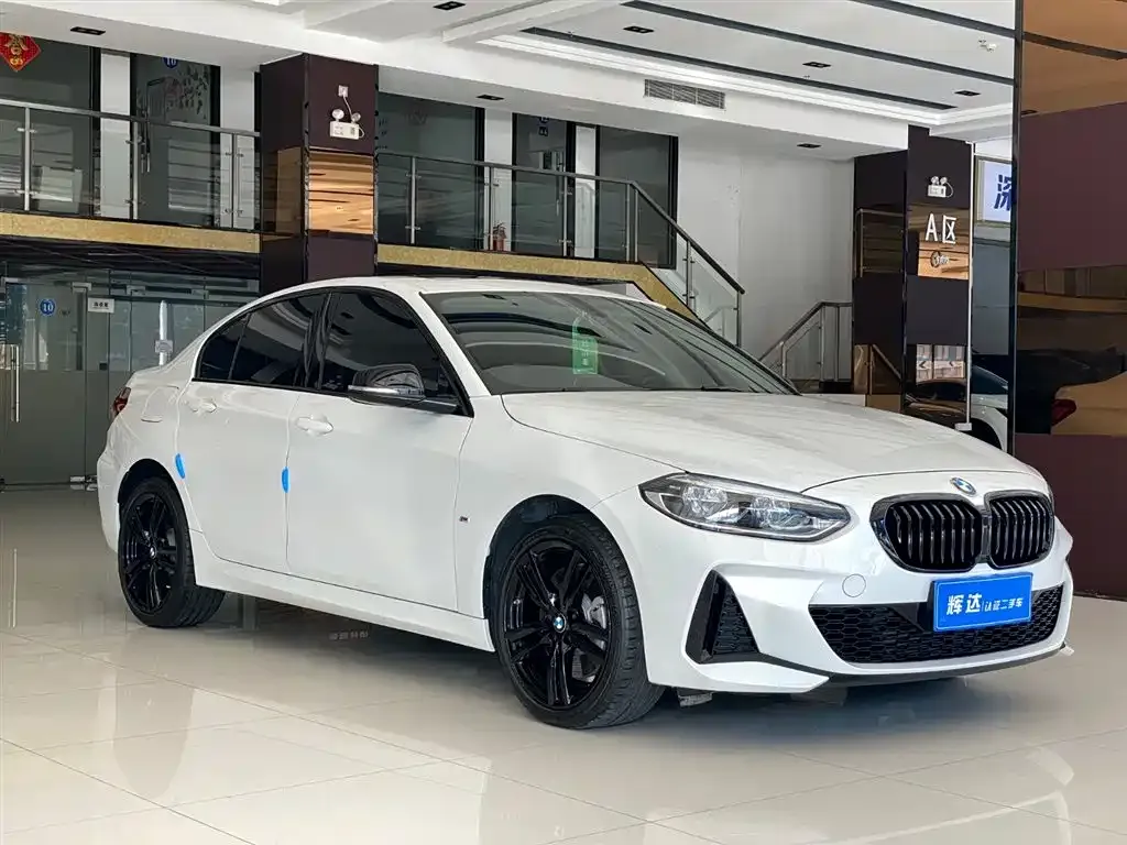 BMW 1 Series 2023 из CN, фото 3