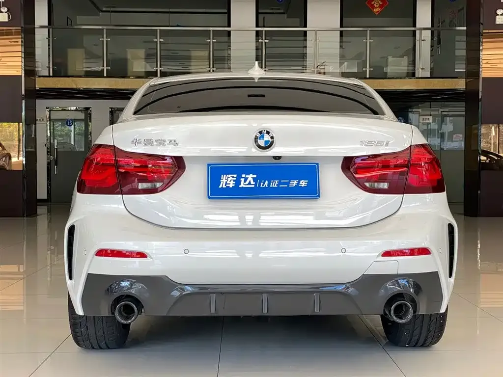 BMW 1 Series 2023 из CN, фото 6