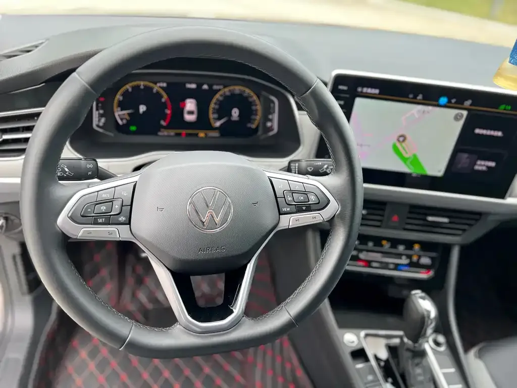 Volkswagen Bora 2023 из CN, фото 10