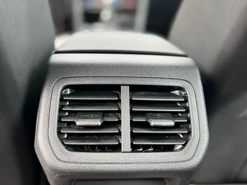 Volkswagen Bora 2023 из CN, фото 5