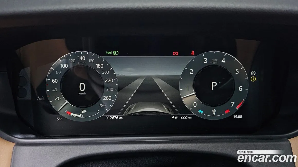 Land Rover Range Rover Velar 2025 из KR, фото 8
