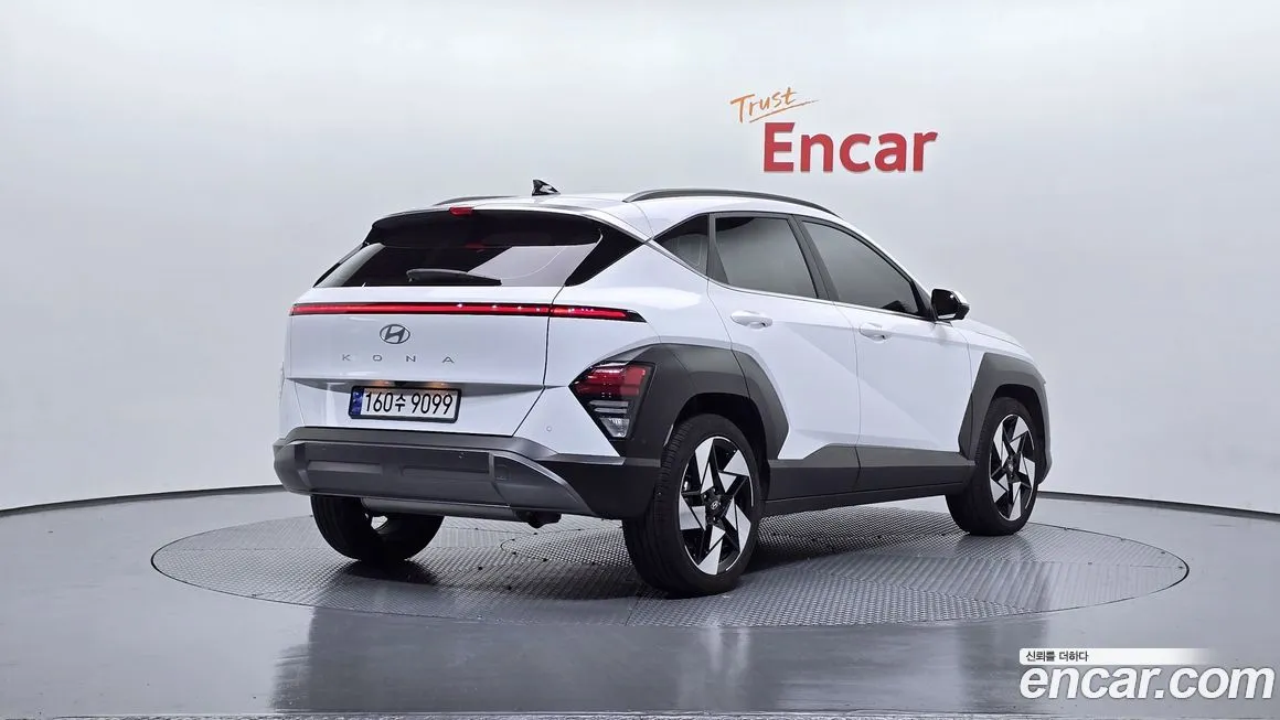 Hyundai Kona — фото 2