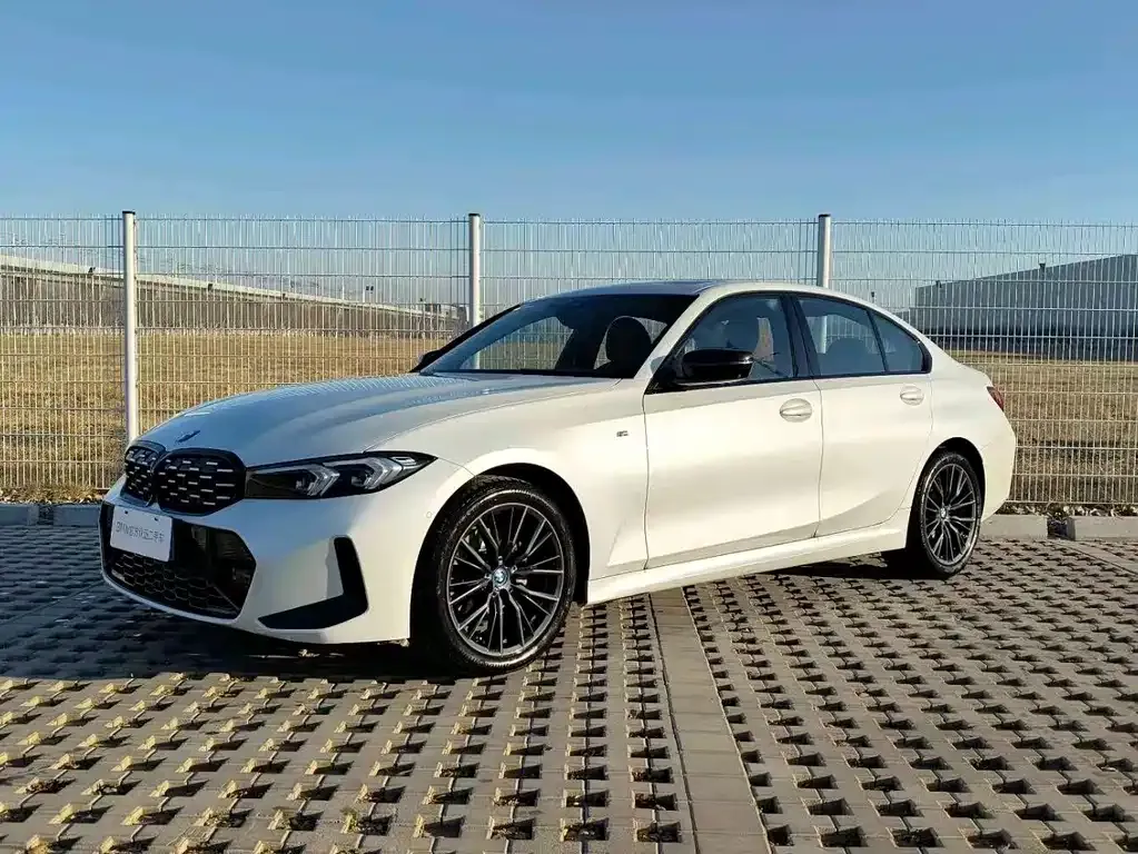 BMW 3 Series — фото 1