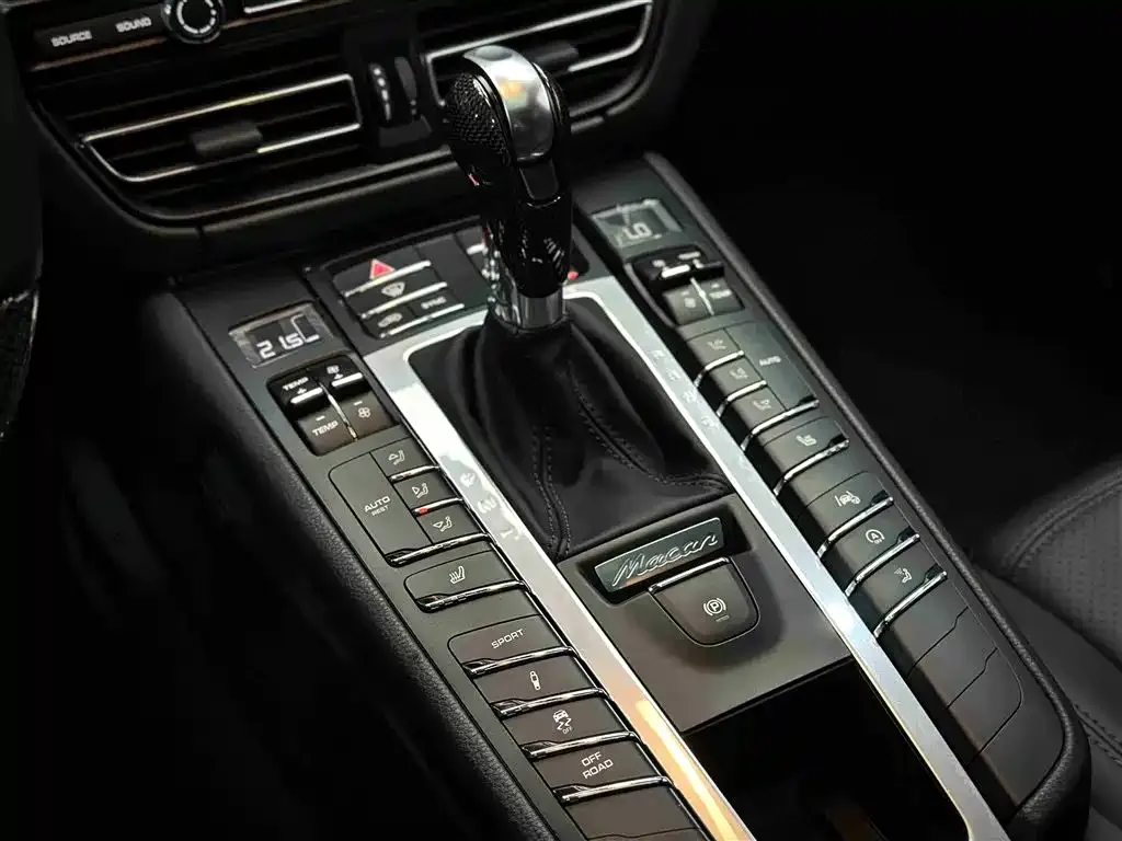 Porsche Macan 2021 из CN, фото 10