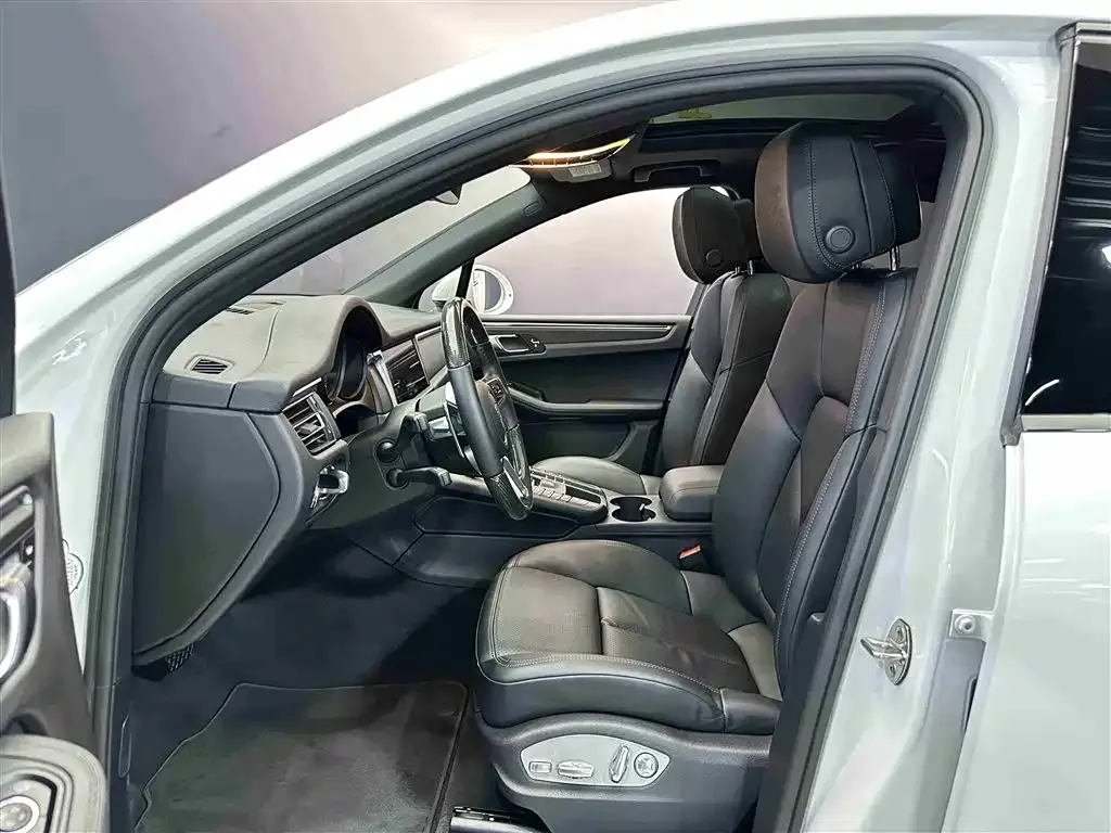 Porsche Macan 2021 из CN, фото 5