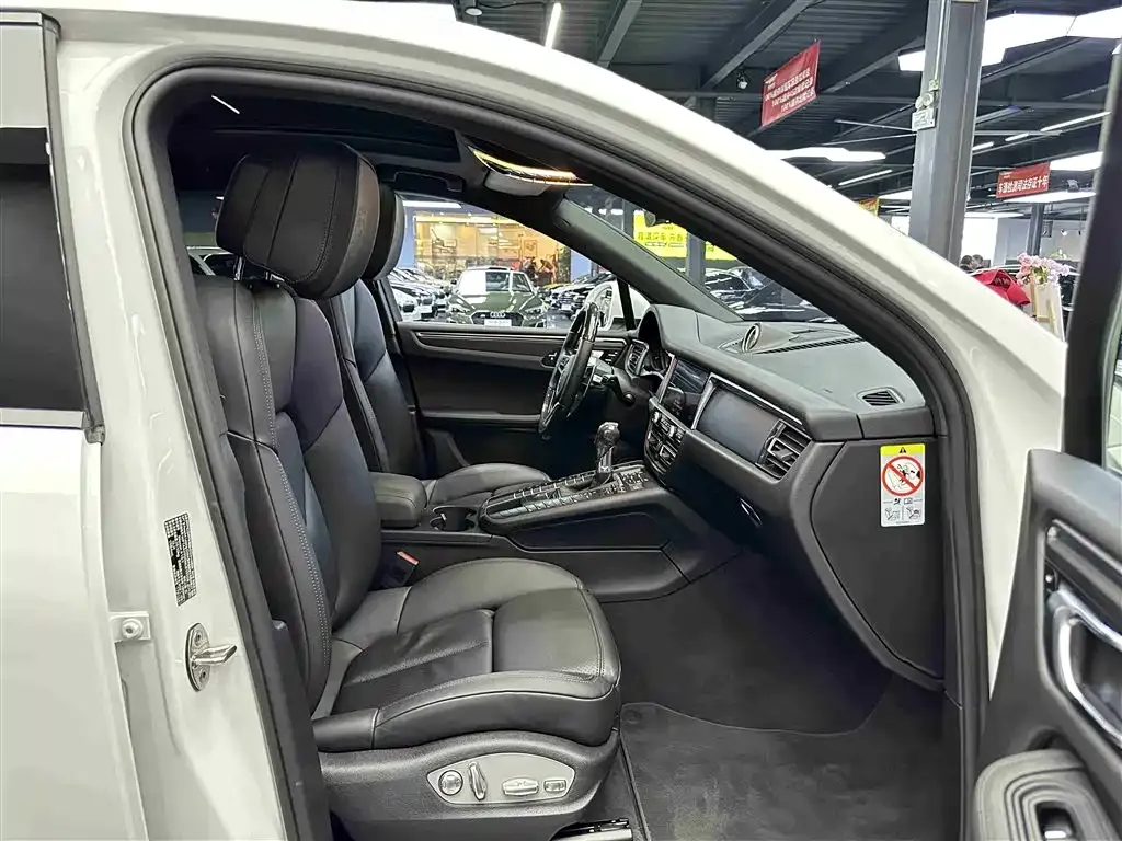 Porsche Macan 2021 из CN, фото 6